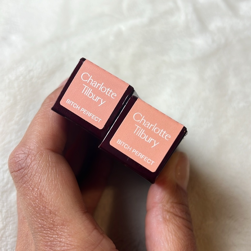 CHARLOTTE TILBURY K.I.S.S.I.N.G Lipstick-B*tch Perfect - Picture 6 of 7
